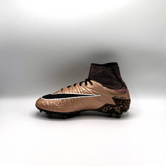 NIKE HYPERVENOM PHANTOM 2 ELITE SG PRO