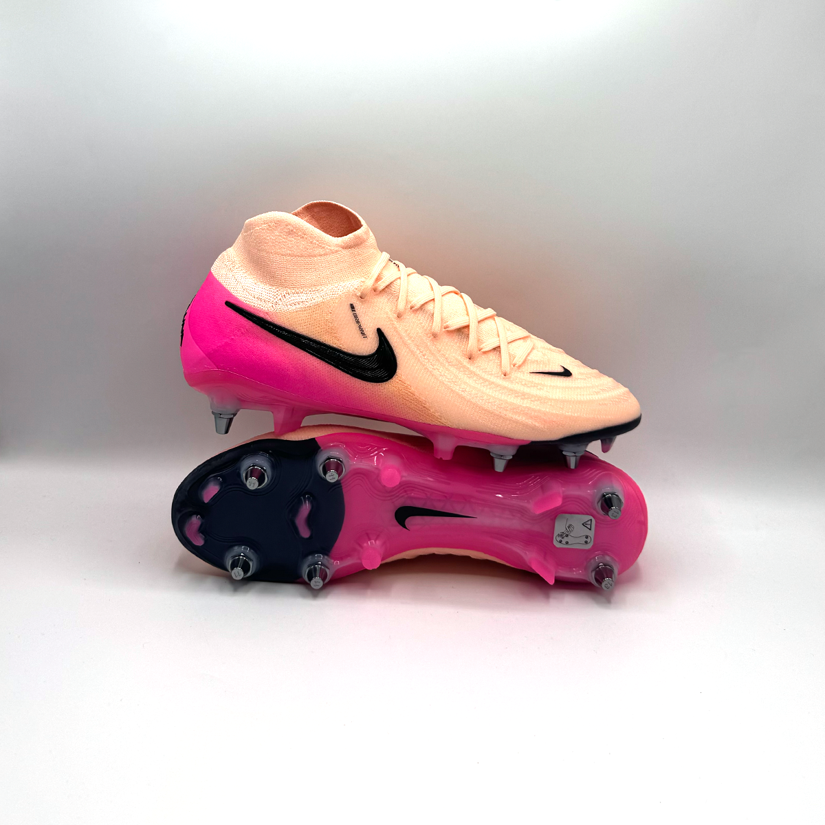 NIKE PHANTOM LUNA ELITE SG PRO