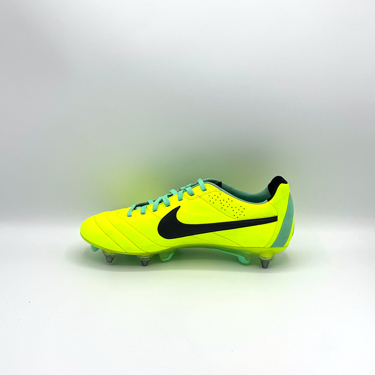 NIKE TIEMPO LEGEND IV ELITE SG PRO