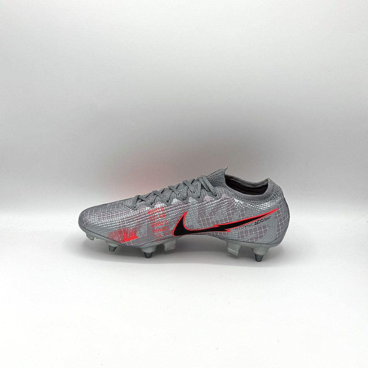 NIKE MERURIAL VAPOR XIII ELITE SG PRO